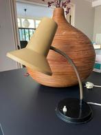 Vintage Kebi bureaulampje in Bauhaus stijl, Huis en Inrichting, Lampen | Tafellampen, Ophalen of Verzenden, Metaal, Minder dan 50 cm