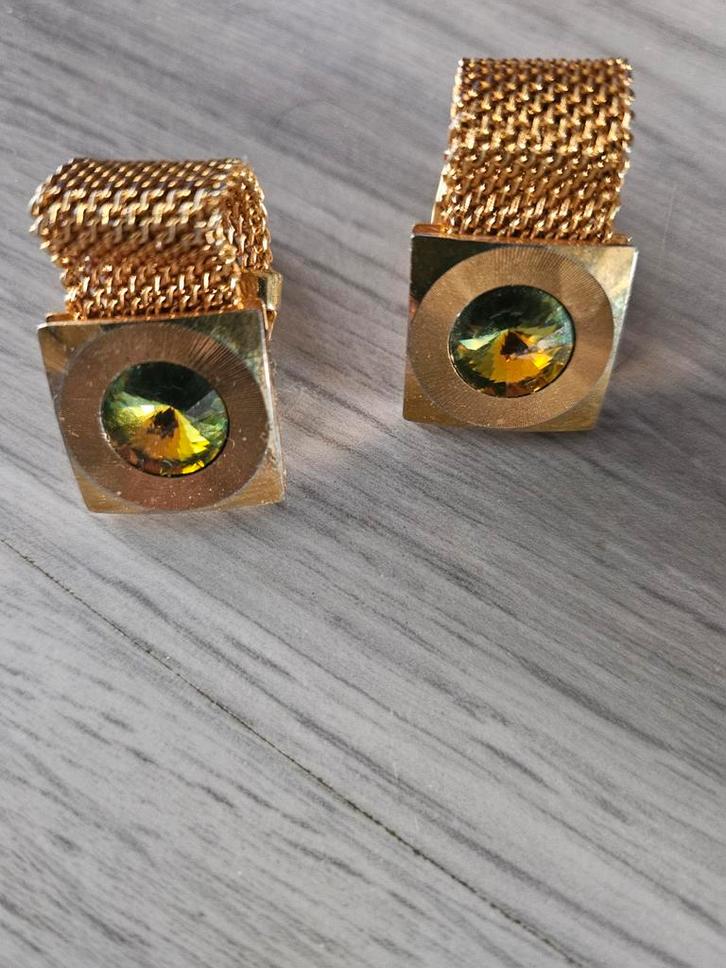 Vintage Gouden Manchetknopen met Steen, Kleding | Heren, Stropdassen, Zo goed als nieuw, Effen, Geel, Ophalen of Verzenden