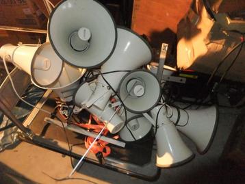 grote 100 volt instalatie speakers amps. draad beschikbaar voor biedingen