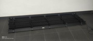 Houten Luxaflex 184x180cm  beschikbaar voor biedingen