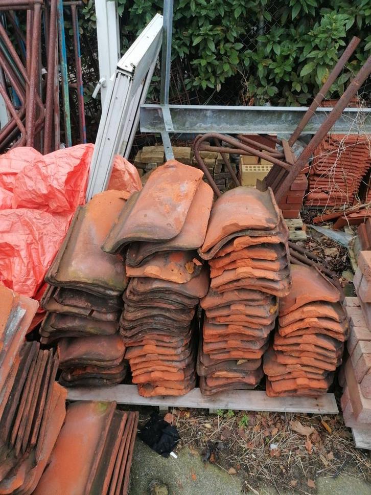 Ca. 350 gebruikte oude holle dakpan., Doe-het-zelf en Verbouw, Dakpannen en Dakbedekking, Zo goed als nieuw, Dakpannen, Steen of Klei