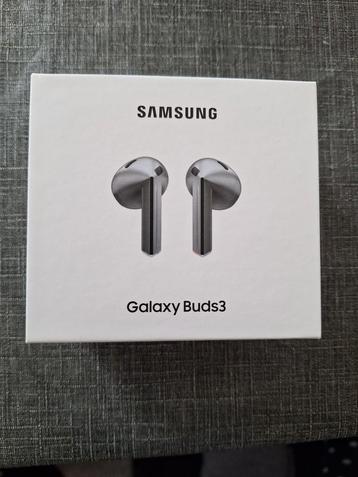 Samsung Galaxy Buds 3 silver beschikbaar voor biedingen