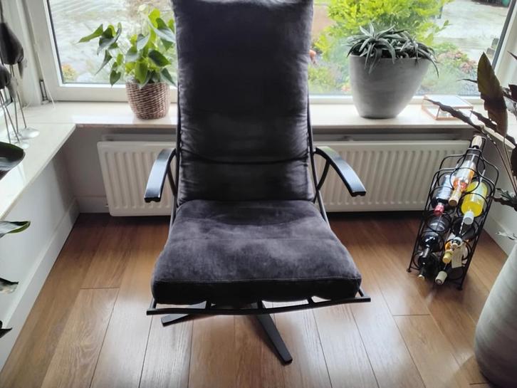 Luxe draaistoel, Huis en Inrichting, Fauteuils, Zo goed als nieuw, Metaal, 50 tot 75 cm, Minder dan 75 cm, Ophalen of Verzenden