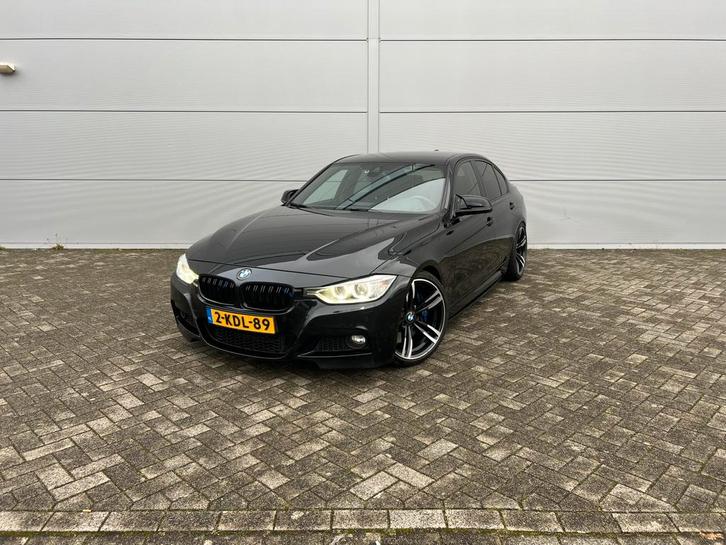 BMW 3-Serie 3.0 I 335 AUT 2013 Zwart, Auto's, BMW, Particulier, 3-Serie, ABS, Achteruitrijcamera, Adaptieve lichten, Airbags, Airconditioning