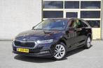 Skoda Octavia Combi 1.0 TSI Business Edition Plus BJ2021 Lmv, Stof, Gebruikt, Zwart, Origineel Nederlands