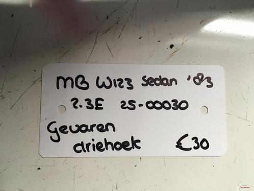 Mercedes W123 Sedan 2.3 1983 Wagennr 2500030  Gevarendriehoe, Auto diversen, Auto-accessoires, Gebruikt, Ophalen of Verzenden