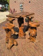 Unieke boomstam tafel met krukken, Huis en Inrichting, Tafels | Eettafels, Ophalen, Gebruikt, Rustiek, Vier personen