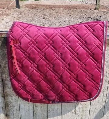 Fuchsia roze dressuur dekje HKM beschikbaar voor biedingen