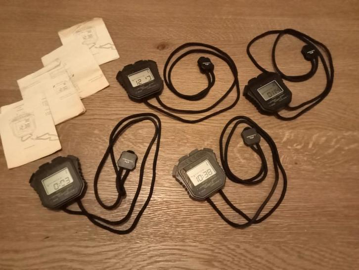 Lot Partij Stopwatchen Commodor Nos New Old Stock, Sieraden, Tassen en Uiterlijk, Sporthorloges, Zo goed als nieuw, Android, Zwart