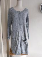 Grijze lang vest met Knopen. Maat M Imitz, Kleding | Dames, Ophalen of Verzenden, Zo goed als nieuw, Maat 38/40 (M), Grijs