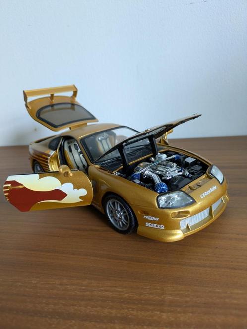 通販 激安 ≥ 1:18 Supra Toyota 1993 Furious & Fast Champions Racing ミニカー