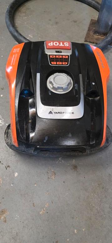 Defecte Yardforce Compact 400RI Robotmaaier beschikbaar voor biedingen