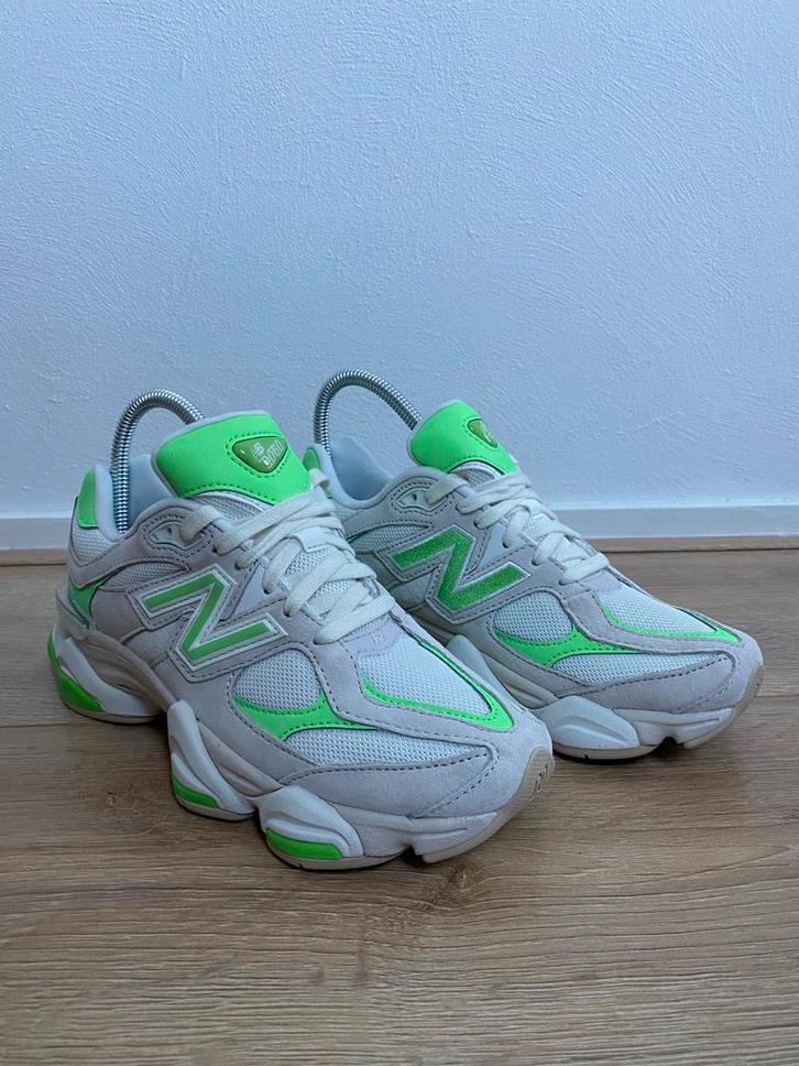 New Balance 9060 White-Green-Club Ivy, Kleding | Dames, Schoenen, Nieuw, Sneakers of Gympen, Wit, Ophalen of Verzenden