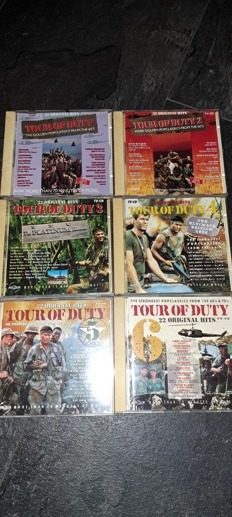 Tour of Duty CD Boxset - 6 stuks + titelsong van de Stones, Cd's en Dvd's, Cd's | Overige Cd's, Gebruikt, Boxset, Ophalen of Verzenden