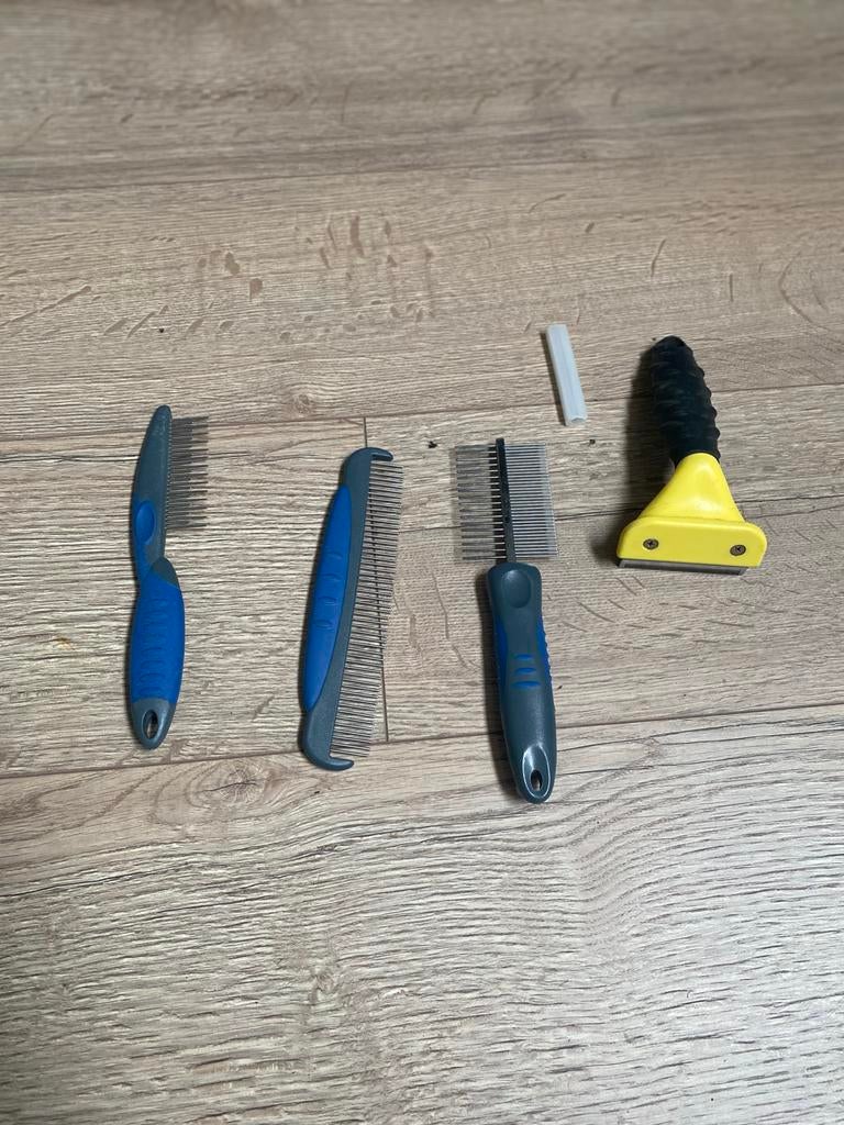 Honden kammen, Dieren en Toebehoren, Honden-accessoires, Ophalen of Verzenden