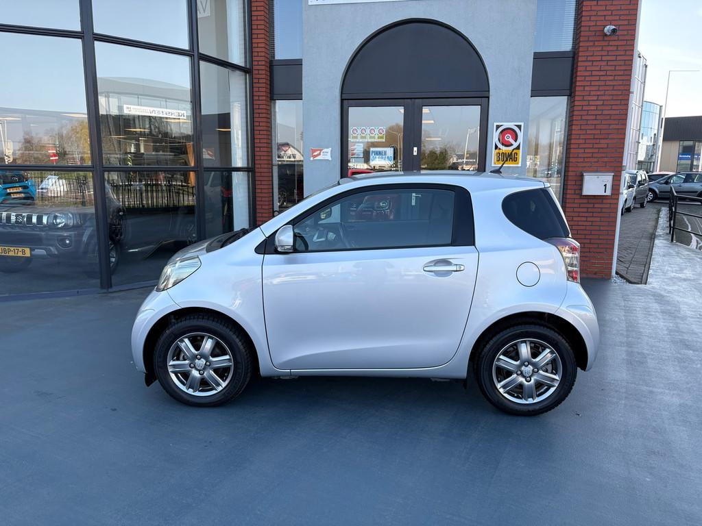 Toyota IQ 1.0 VVTi Aspiration AIRCO LMV, Auto's, Toyota, Gebruikt, 4 stoelen, Origineel Nederlands, Bedrijf