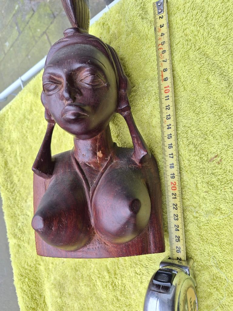 Afrikaans houtsnijwerk beeld buste vrouw, Antiek en Kunst, Ophalen, Houtsnijwerk, Art deco, Handgemaakt