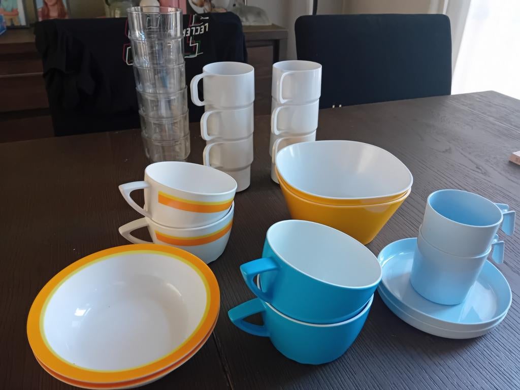 Mepal servies: bekers, schaaltjes, bakjes, mokken, glazen, Ophalen of Verzenden, Zo goed als nieuw, Overige stijlen, Kop(pen) en/of Schotel(s)