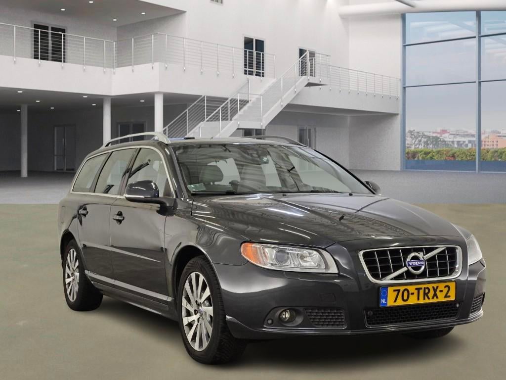 Volvo V70 1.6 T4 Limited Edition, Auto's, Volvo, Voorwielaandrijving, 15 km/l, Gebruikt, 4 cilinders