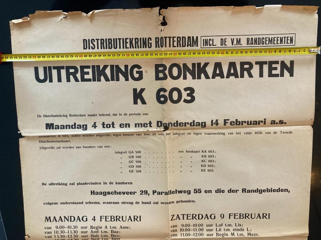 Distributiekring Rotterdam - Affiche Uitreiking Bonkaarten, Verzamelen, Militaria | Tweede Wereldoorlog, Verzenden, Overige soorten