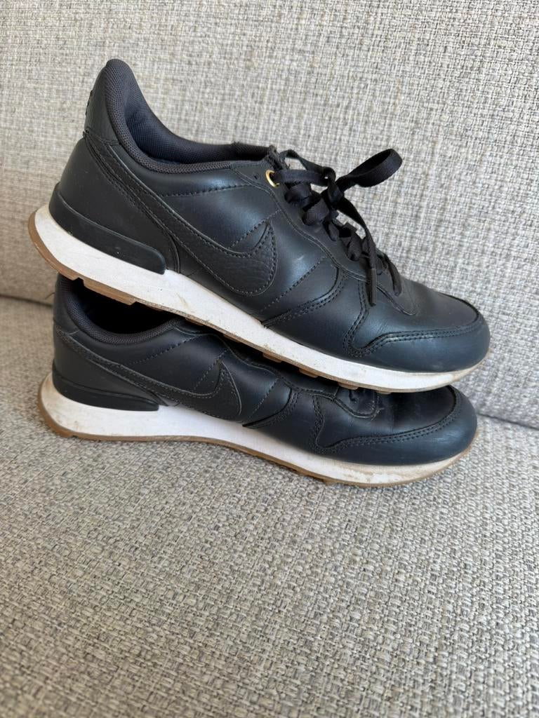 Nike internationalist 40 zwart, Zwart, Ophalen of Verzenden, Sneakers of Gympen, Zo goed als nieuw