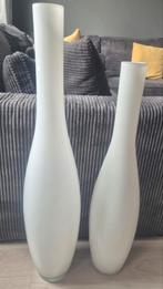 2 glazen Vazen van Witglas, Ophalen, Wit, Minder dan 50 cm, Glas