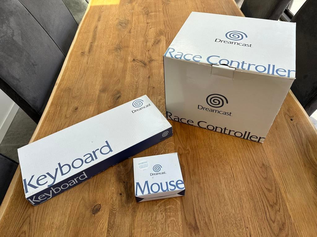 SEGA Dreamcast Mouse, keyboard & Racing wheel alles in doos, Spelcomputers en Games, Spelcomputers | Sega, Ophalen, Zo goed als nieuw