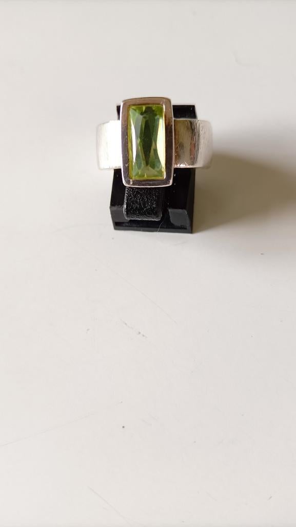 Fraaie forse zilveren design ring met Groene Amethist, Verzenden, Zilver, Ring, Met edelsteen