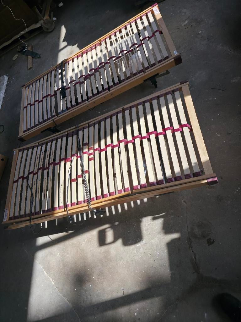 Tekoop elektrische later bodem 2 stuks 100 euro, Ophalen