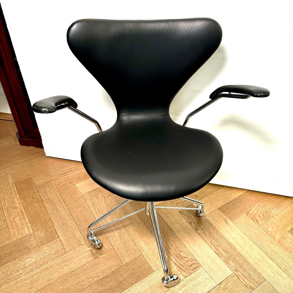Originele Arne Jacobsen Bureaustoel door Fritz Hansen, Huis en Inrichting, Bureaustoelen, Ophalen, Gebruikt, Zwart, Bureaustoel