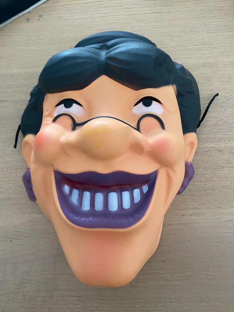 Sarah masker, Ophalen, Zo goed als nieuw, Versiering, Abraham of Sarah