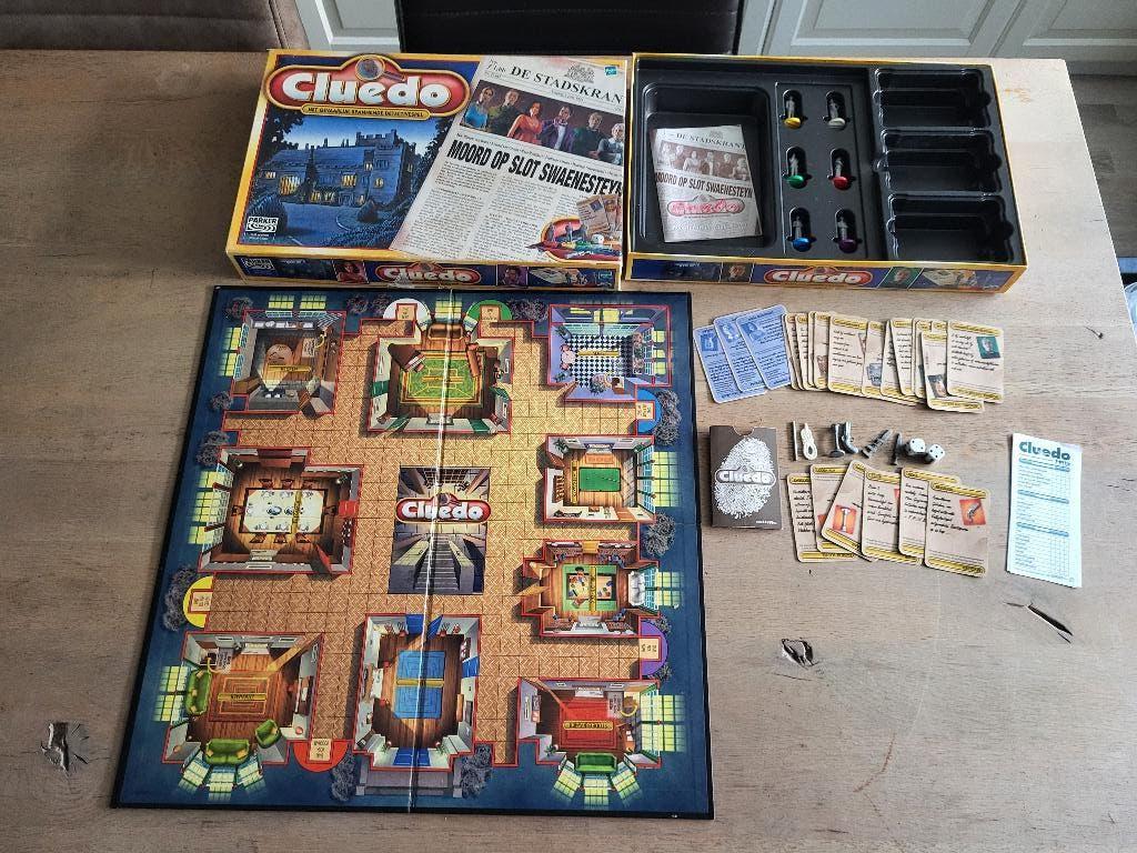 spel Cluedo Moord op Slot Swaenensteijn, Hobby en Vrije tijd, Gezelschapsspellen | Bordspellen, Gebruikt, Een of twee spelers