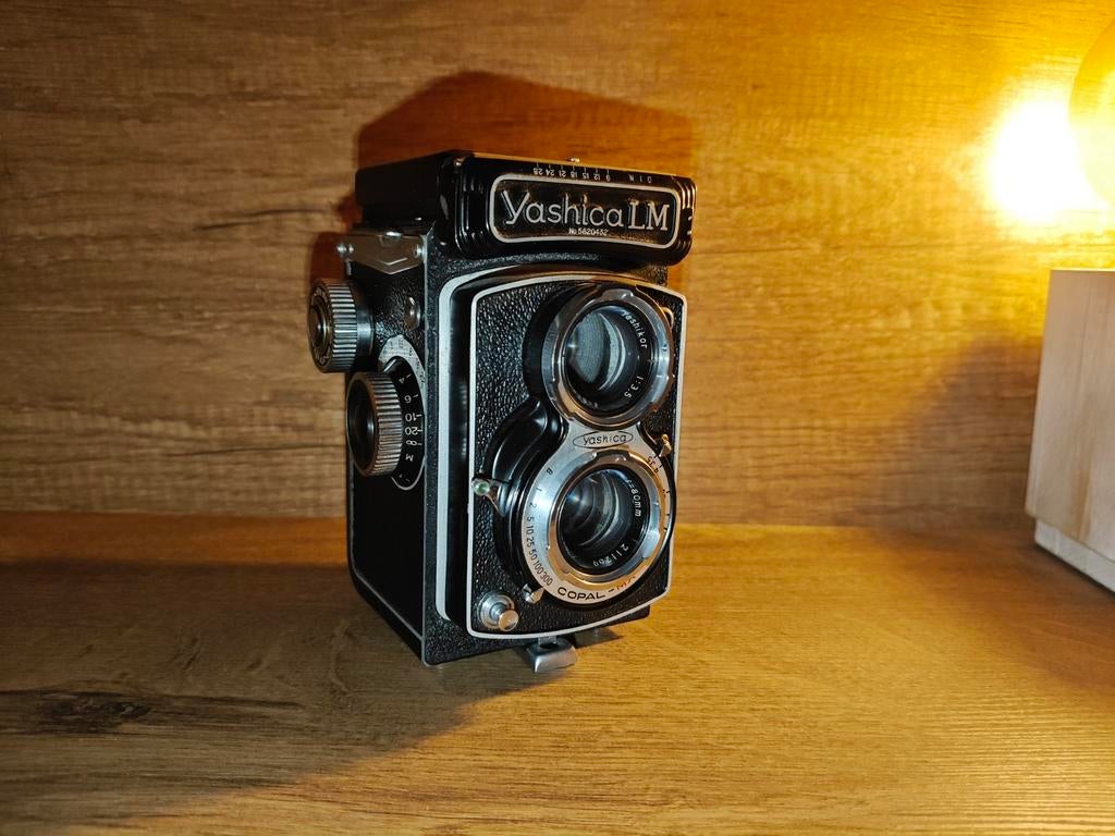 Yashica LM TLR met filmrollen, Ophalen of Verzenden, Gebruikt, Overige Merken