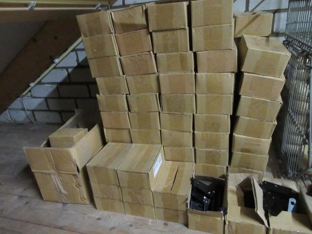 partij zwarte scharnieren / T scharnieren zwart, Doe-het-zelf en Verbouw, Hang- en Sluitwerk, Nieuw, Scharnier, IJzer, Ophalen