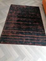 mooi zwart/oranje vloerkleed, Zwart, Ophalen of Verzenden, Zo goed als nieuw, 200 cm of meer