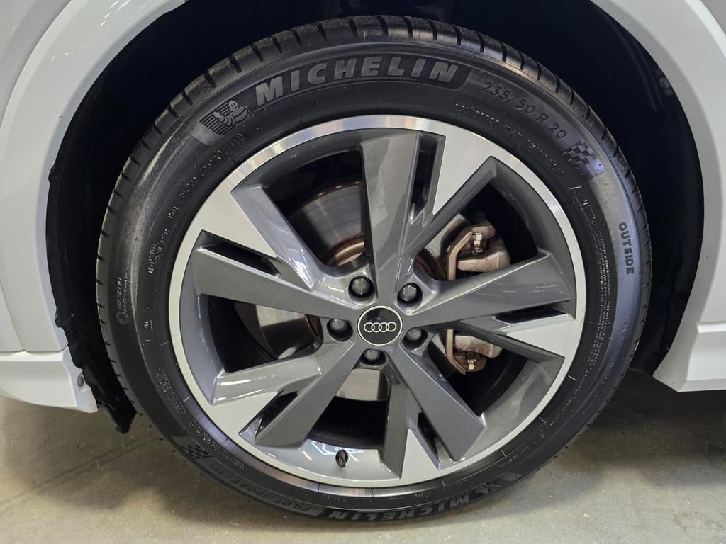 Audi Q4 Sportback e-tron 50 Quattro S edition 77 kWh S-Line, Auto's, Automaat, Gebruikt, Leder en Stof, Wit