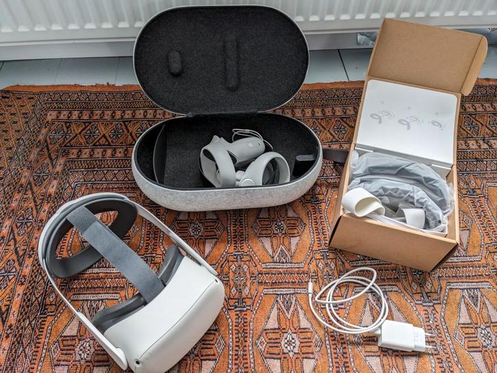 Oculus Quest 2 VR headset, incl extra silicone facemask, Spelcomputers en Games, Virtual Reality, Gebruikt, Overige platformen