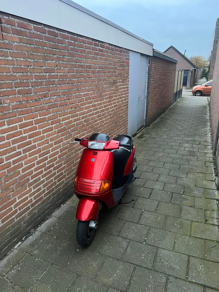 Skr 125cc (nieuwstaat) hellemaal orgineel BETROUWBAAR., Ophalen, Zo goed als nieuw, Benzine, Zip
