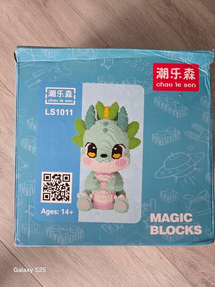 Bouwblokjes " draak " 70 cm hoog, Kinderen en Baby's, Speelgoed | Bouwstenen, Zo goed als nieuw, Overige merken, Ophalen of Verzenden