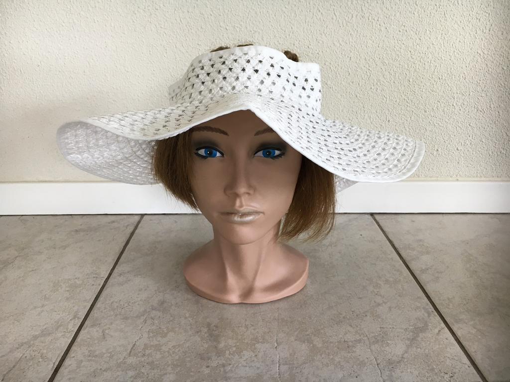 Zonnehoed zonneklep wit vlechtwerk klittenband one size Nw, Kleding | Dames, Hoeden en Petten, Ophalen of Verzenden, Nieuw, One size fits all