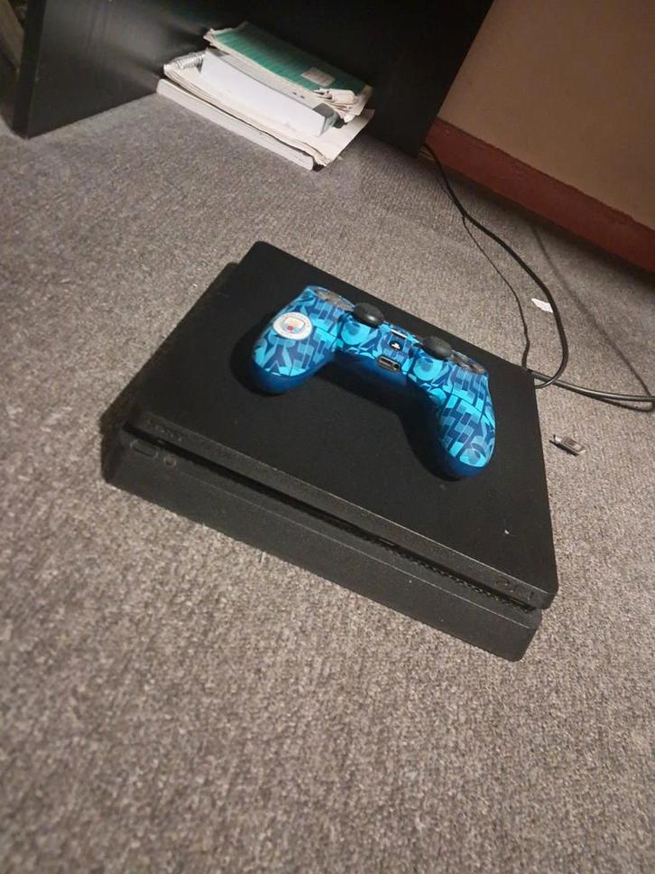 Sony PlayStation 4 Slim (digitale versie disc reader kapot), Spelcomputers en Games, Spelcomputers | Sony PlayStation 4, Gebruikt