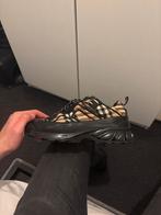 Burberry Sneakers - Stijlvolle Schoenen, Ophalen, Zwart, Sneakers of Gympen, Zo goed als nieuw