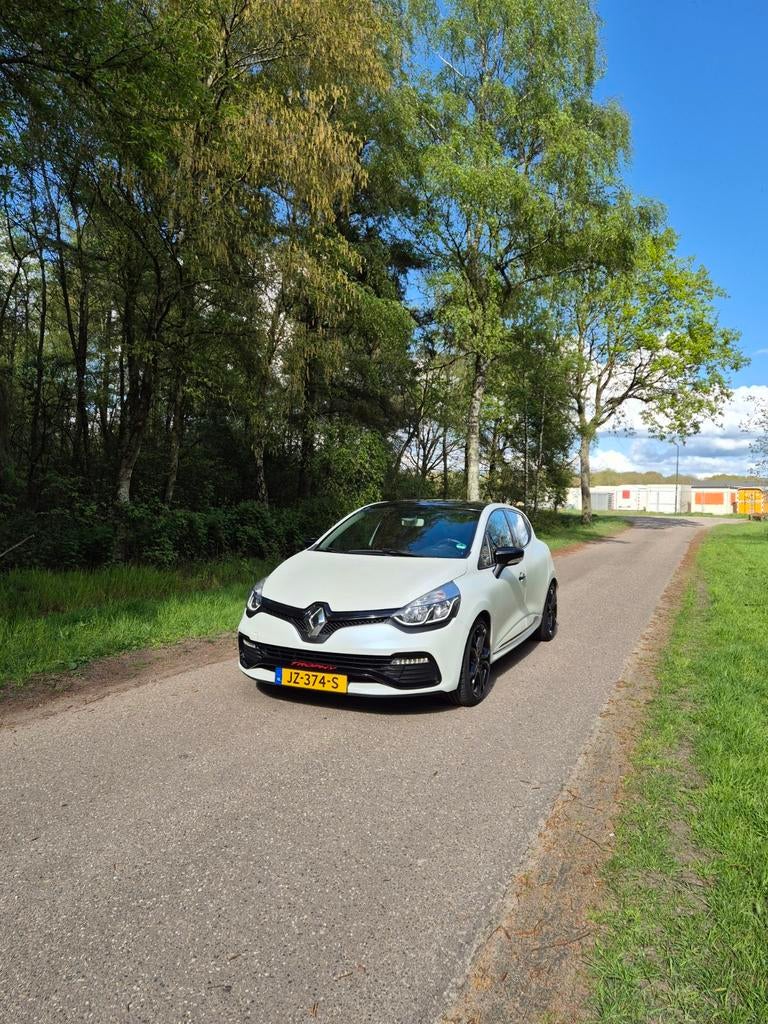 Renault Clio 1.6 RS Turbo 162KW 5-DRS AUT 2016 Wit, Auto's, 1618 cc, 4 cilinders, Wit, Origineel Nederlands