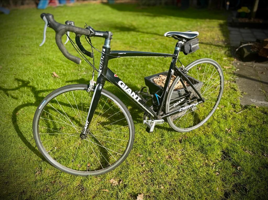 Giant Defy Racefiets - Zwart, Goede Staat, Fietsen en Brommers, Ophalen, 28 inch, Gebruikt, Heren
