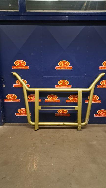 Scania Scania custom scania bullbar, Auto-onderdelen, Vrachtwagen-onderdelen, Scania, Carrosserie en Plaatwerk, Gebruikt