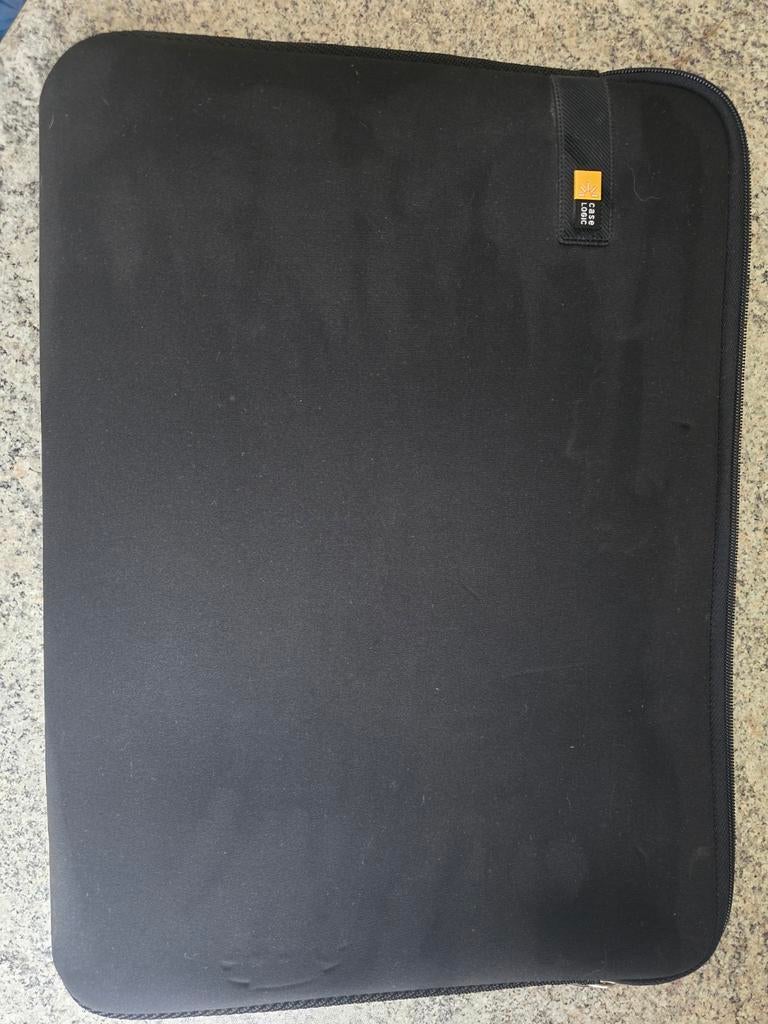 Laptop softcase te koop, Computers en Software, Laptophoezen, Verzenden, 17 inch of meer, Case Logic