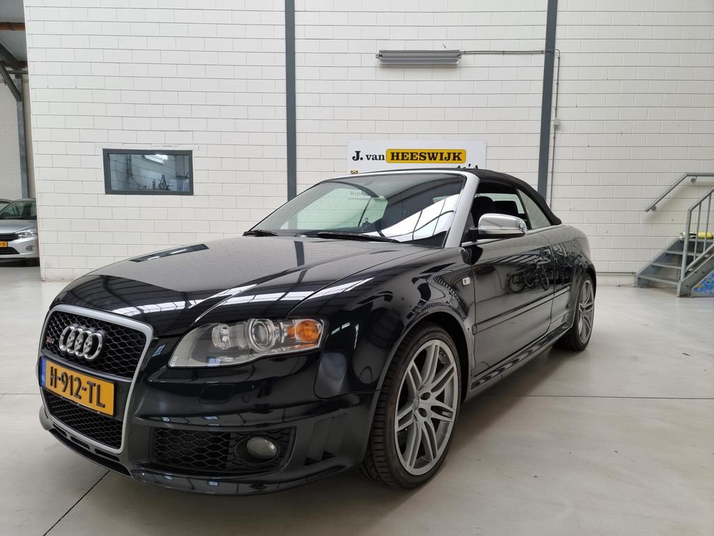 Audi RS4 Cabriolet 4.2 V8 RS 4 quattro Exclusive met schaal, Auto's, Audi, Gebruikt, 8 cilinders, Cabriolet, 4 stoelen