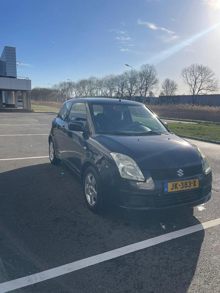 Suzuki Swift 1.3 3D 2007 Zwart apple CarPlay / airco, Auto's, Suzuki, Particulier, Swift, Benzine, C, Hatchback, Handgeschakeld
