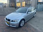 BMW 3-serie Touring 325i Dynamic Executive! NW Ketting! PANO, Auto's, BMW, Automaat, Achterwielaandrijving, Gebruikt, Zwart