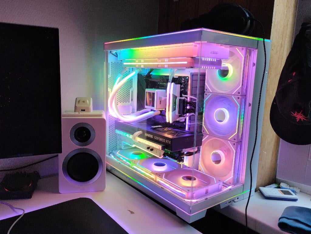 (: Hulp bij bouwen/repareren/upgraden van je (Game) PC :), Met monitor, 64 GB of meer, Zelf gebouwde pc, Virtual Reality